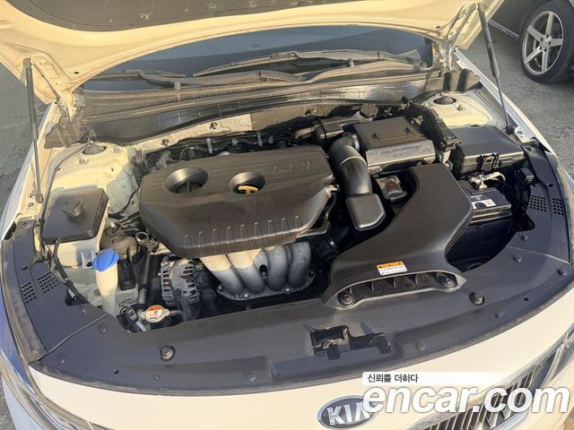 Kia EV4 Long Range 4WD Air 2026 — фото 21