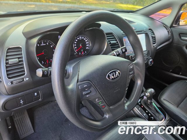 Kia K3 Deluxe 2018 — фото 15