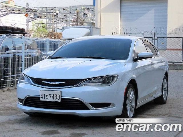 Chrysler 200 (II) 2.4 Limited 2015 — фото 2