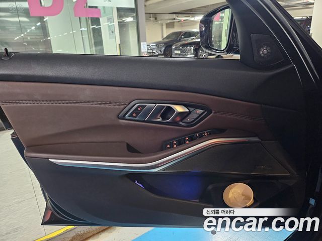 BMW 3 Series (G20) 330i M Sport 2019 — фото 10