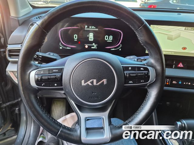 Kia Sportage (V) Diesel 2.0 2WD Prestige 2023 — фото 15