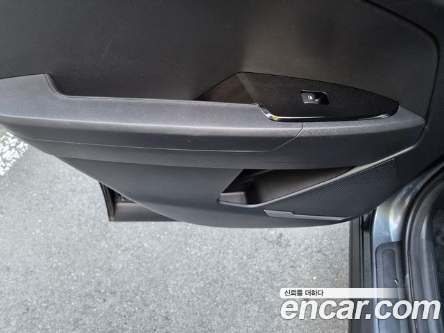 Kia Sportage (V) Diesel 2.0 2WD Prestige 2023 — фото 20