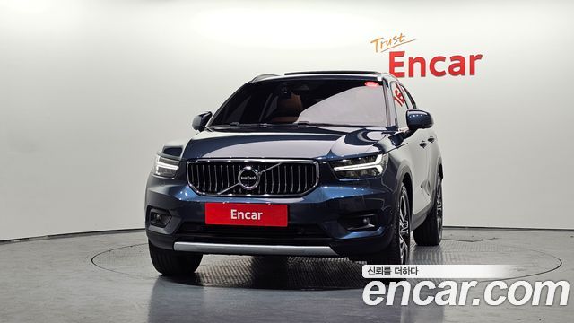 Volvo XC40 T4 Inscription 2019 — фото 3