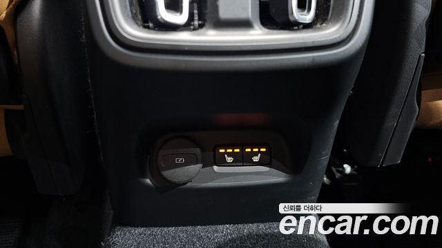 Volvo XC40 T4 Inscription 2019 — фото 19