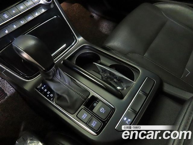 Hyundai Grandeur (IG) 2.4 Premium Special 2018 — фото 16
