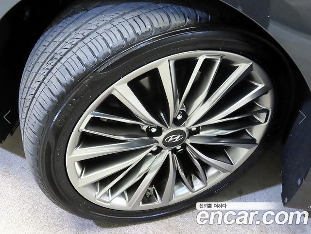 Hyundai Grandeur (IG) 2.4 Premium Special 2018 — фото 24