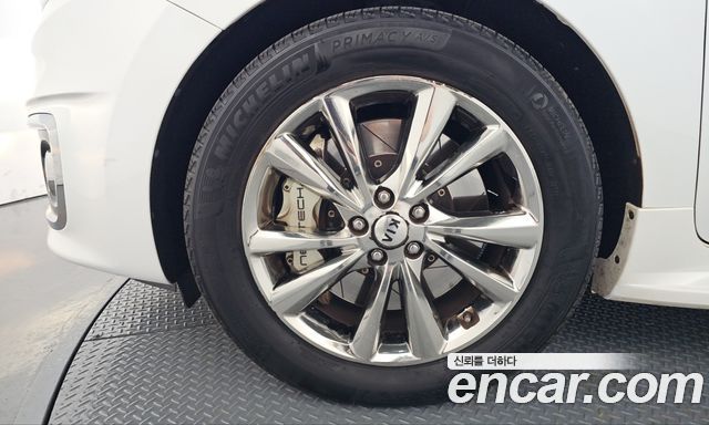 Kia Carnival 9-seater Prestige 2018 — фото 5