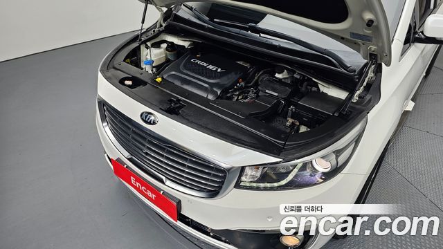 Kia Carnival 9-seater Prestige 2018 — фото 6