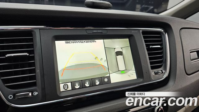 Kia Carnival 9-seater Prestige 2018 — фото 15