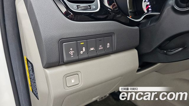 Kia Carnival 9-seater Prestige 2018 — фото 16