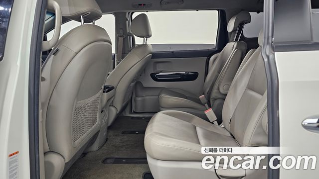 Kia Carnival 9-seater Prestige 2018 — фото 26