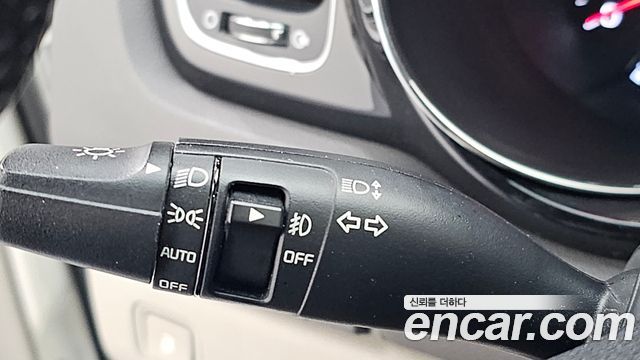 Kia Carnival 9-seater Prestige 2018 — фото 27
