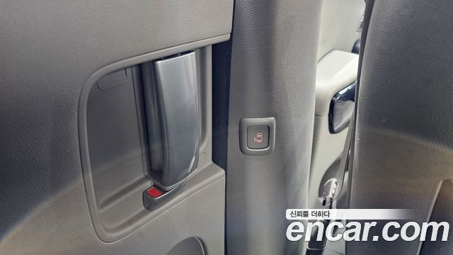 Kia Carnival 9-seater Prestige 2018 — фото 32