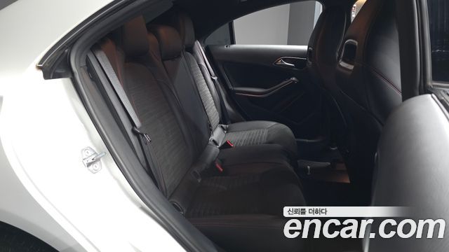Mercedes-Benz CLA-Class (C117) CLA220 AMG Line 2019 — фото 12