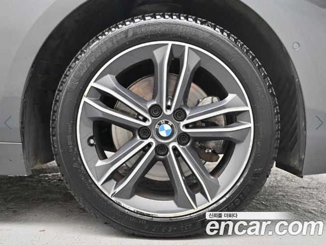 BMW 1 Series (F40) 118d Sport 2020 — фото 5