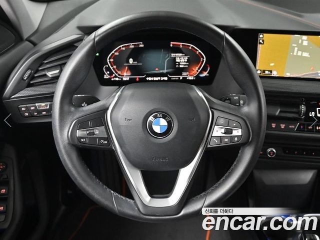 BMW 1 Series (F40) 118d Sport 2020 — фото 17