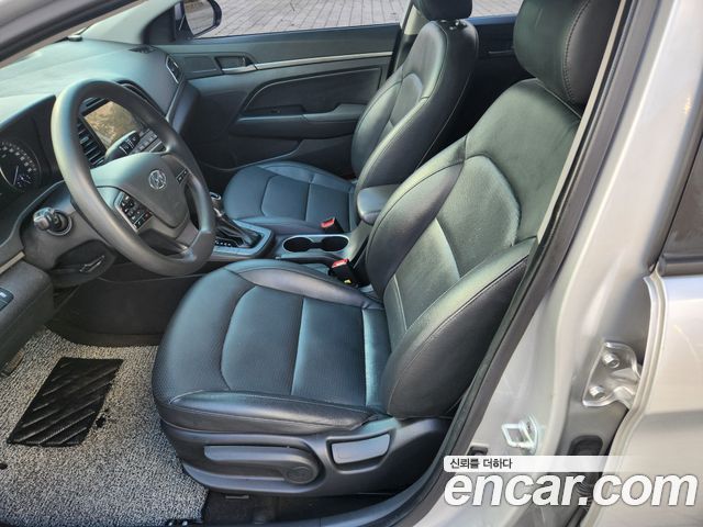 Hyundai Avante (AD) 1.6 GDI Smart 2016 — фото 17