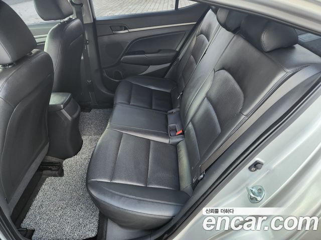 Hyundai Avante (AD) 1.6 GDI Smart 2016 — фото 18