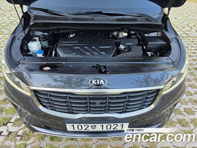 Kia Carnival 9-Seater Noblesse Special 2019 — фото 6