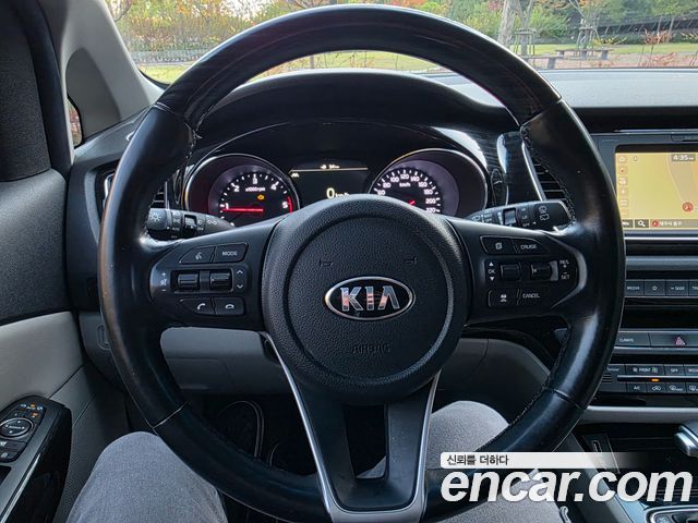Kia Carnival 9-Seater Noblesse Special 2019 — фото 19