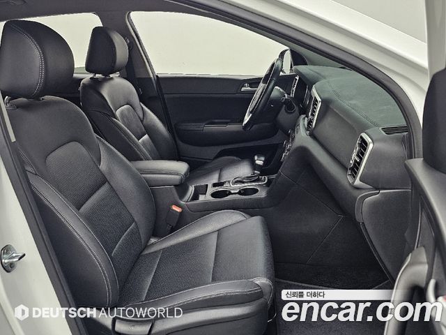 Kia Sportage (IV) Gasoline 2.0 2WD Noblesse 2018 — фото 10