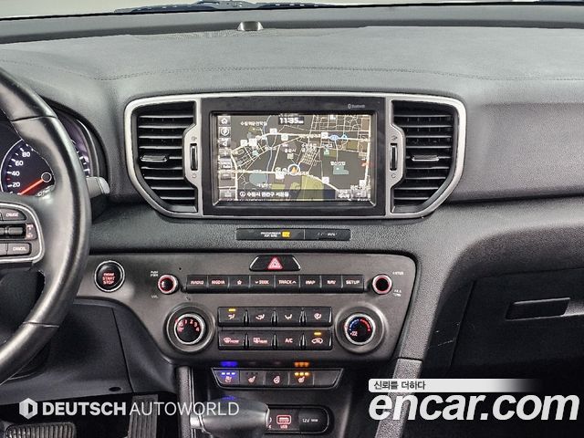 Kia Sportage (IV) Gasoline 2.0 2WD Noblesse 2018 — фото 18