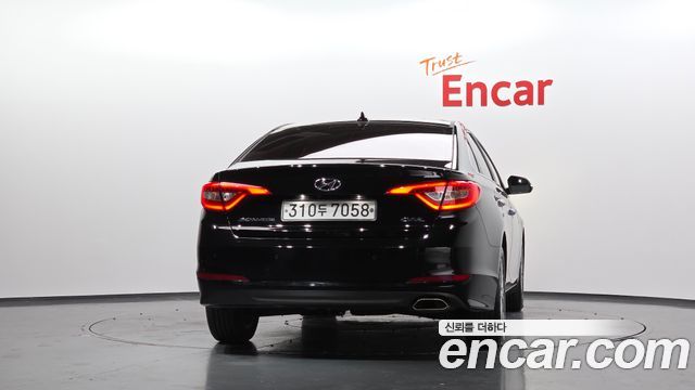 Hyundai Sonata (LF) 2.0 Smart Special 2017 — фото 4
