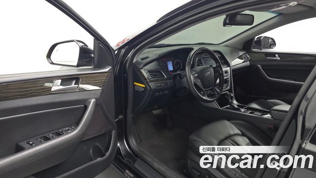 Hyundai Sonata (LF) 2.0 Smart Special 2017 — фото 10