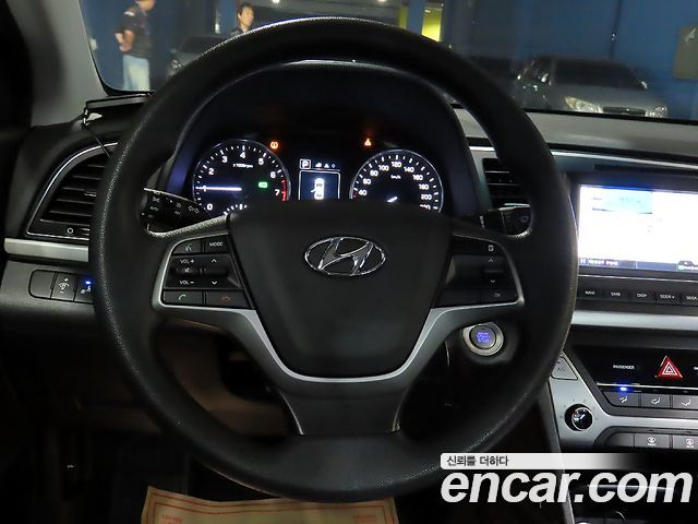 Hyundai Avante (AD) 1.6 GDI Value Plus 2018 — фото 10