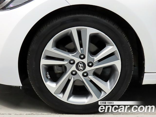 Hyundai Avante (AD) 1.6 GDI Value Plus 2018 — фото 24