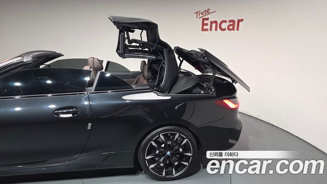 BMW 4 Series (G22) 420i M Sport Convertible 2025 — фото 31