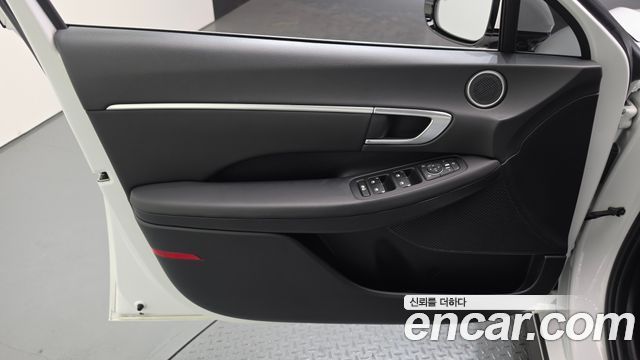 Hyundai Sonata The Edge (DN8) 2.0 LPG(Rent) Business 1 2024 — фото 24