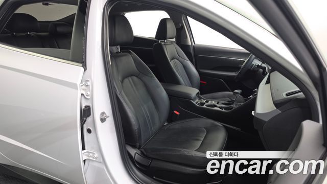 Hyundai Sonata The Edge (DN8) 2.0 LPG(Rent) Business 1 2024 — фото 26