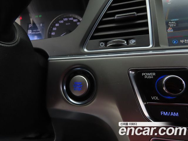 Hyundai Sonata (LF) 2.0 Style Special 2017 — фото 21