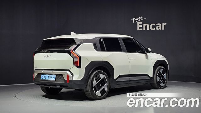 Kia EV3 Long Range 2WD AIr 2025 — фото 2