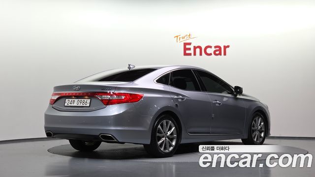 Hyundai Grandeur (HG) HG300 Exclusive Special 2016 — фото 2