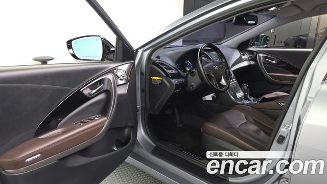 Hyundai Grandeur (HG) HG300 Exclusive Special 2016 — фото 10