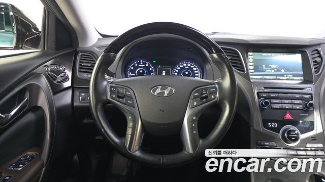 Hyundai Grandeur (HG) HG300 Exclusive Special 2016 — фото 13
