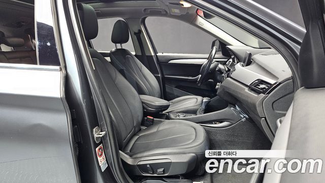 BMW X1 (F48) xDrive 20d 2016 — фото 11