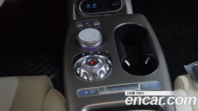 Genesis GV60 Standard 2022 — фото 9