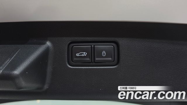 Genesis GV60 Standard 2022 — фото 19
