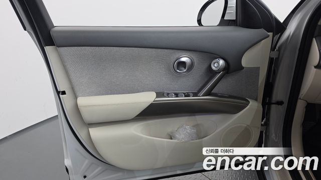 Genesis GV60 Standard 2022 — фото 24