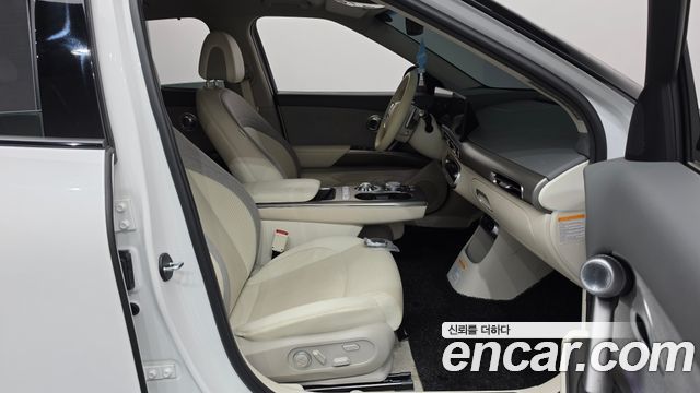 Genesis GV60 Standard 2022 — фото 26