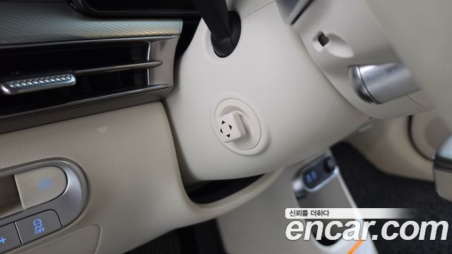 Genesis GV60 Standard 2022 — фото 29