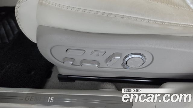 Genesis GV60 Standard 2022 — фото 33