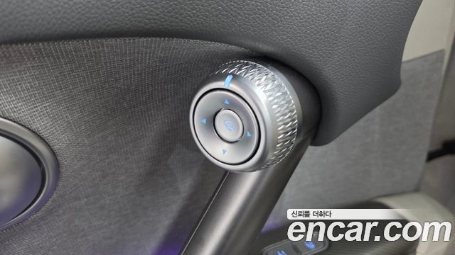 Genesis GV60 Standard 2022 — фото 41