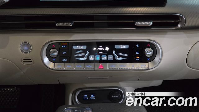 Genesis GV60 Standard 2022 — фото 46