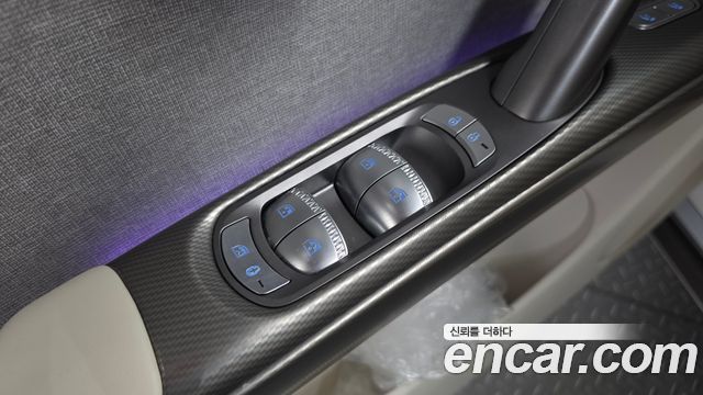Genesis GV60 Standard 2022 — фото 47