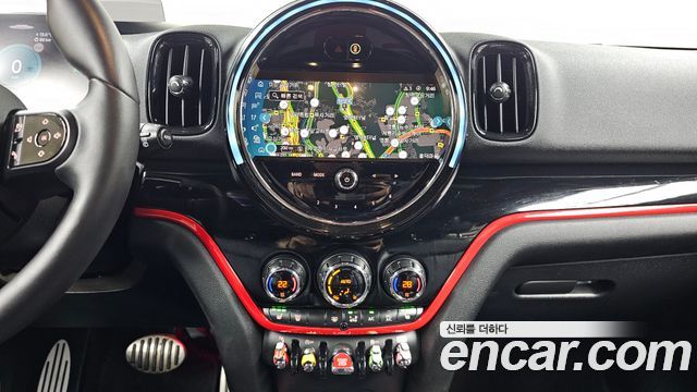 MINI Cooper S Countryman JCW 2nd 2024 — фото 12