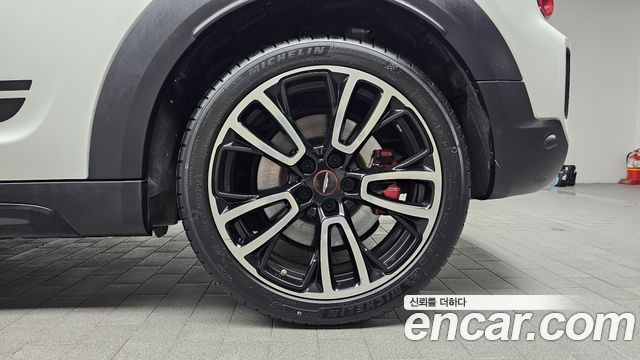 MINI Cooper S Countryman JCW 2nd 2024 — фото 21